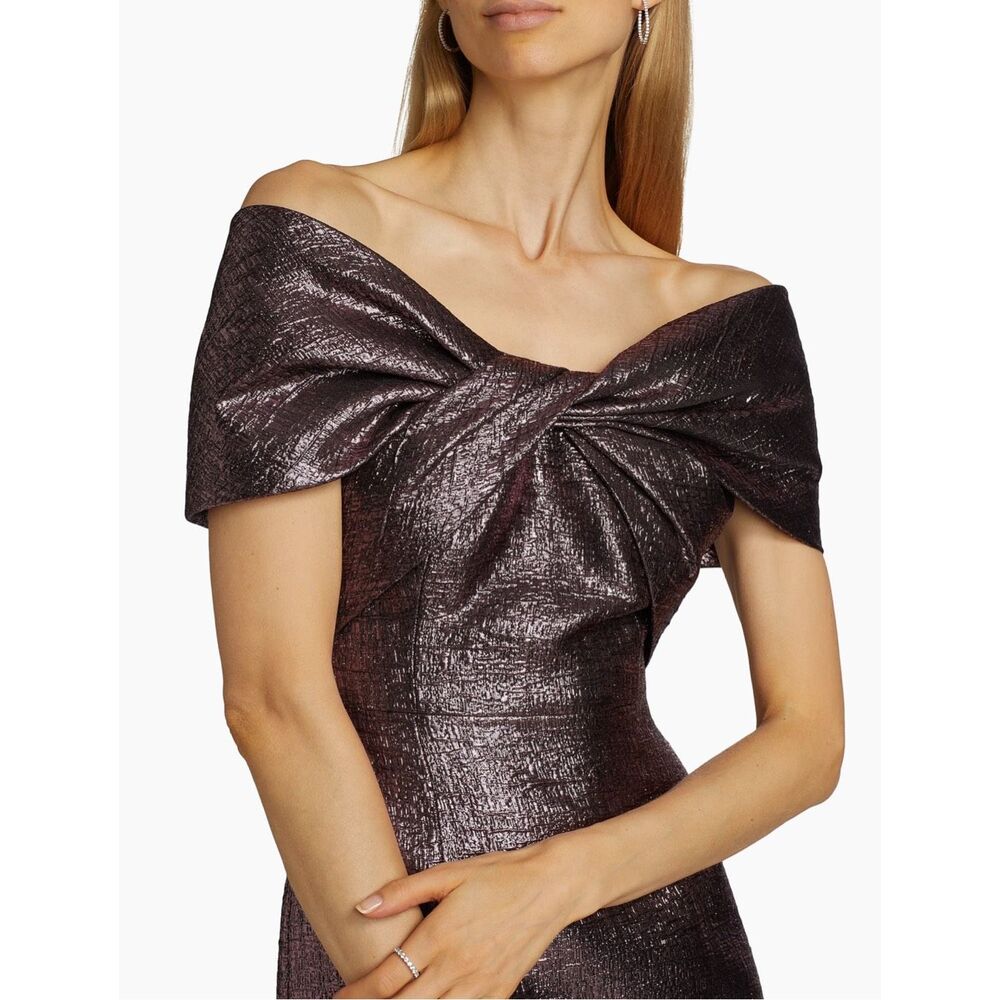 Teri Jon by Rickie Freeman Off-The-Shoulder Metallic Gown Size 6 $580 - Picture 5 of 12